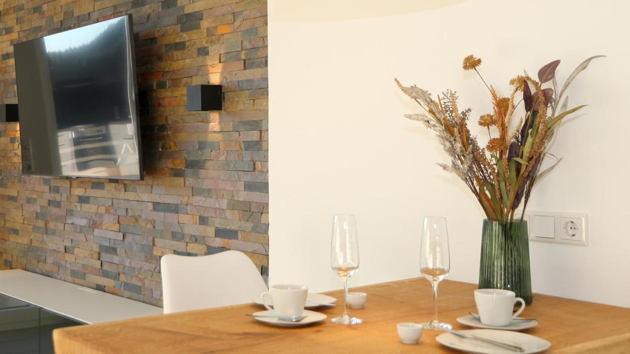 Seeblick25 - - Balkony - Wifi - Great View - New & Modern Apartment *